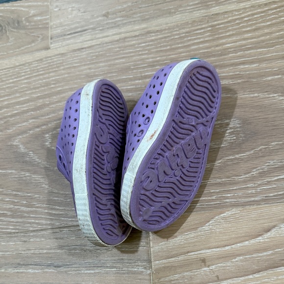 Native Kids Lavender Water Shoes - Picture 3 of 3